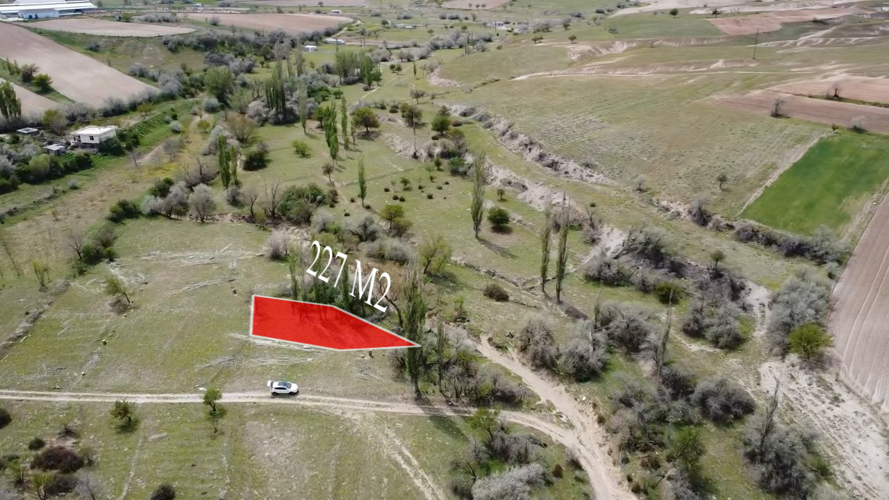 REMAX'DAN NEVŞEHİR NAR KASABASINDA 227m2 KAVAKLIK