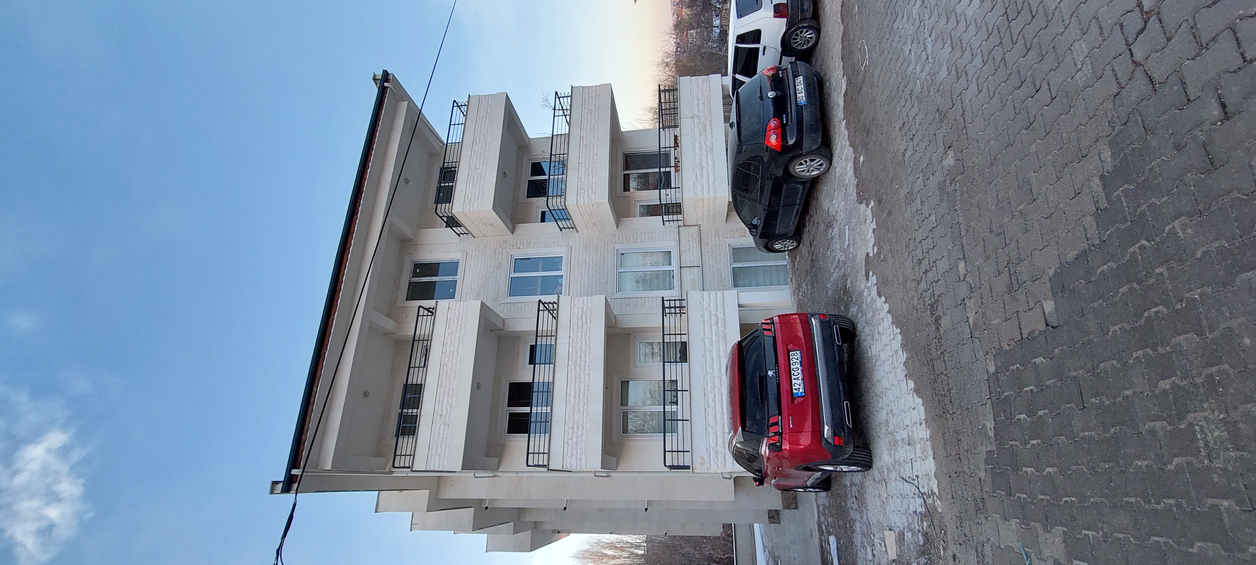 2+0 Sıfır kiralık büro,ofis,dükkan cumhuriyet mahallesinde